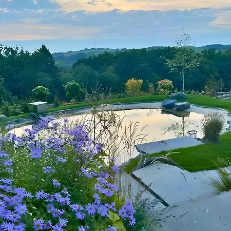 Valentyns Farmhaus Semesterbostad *